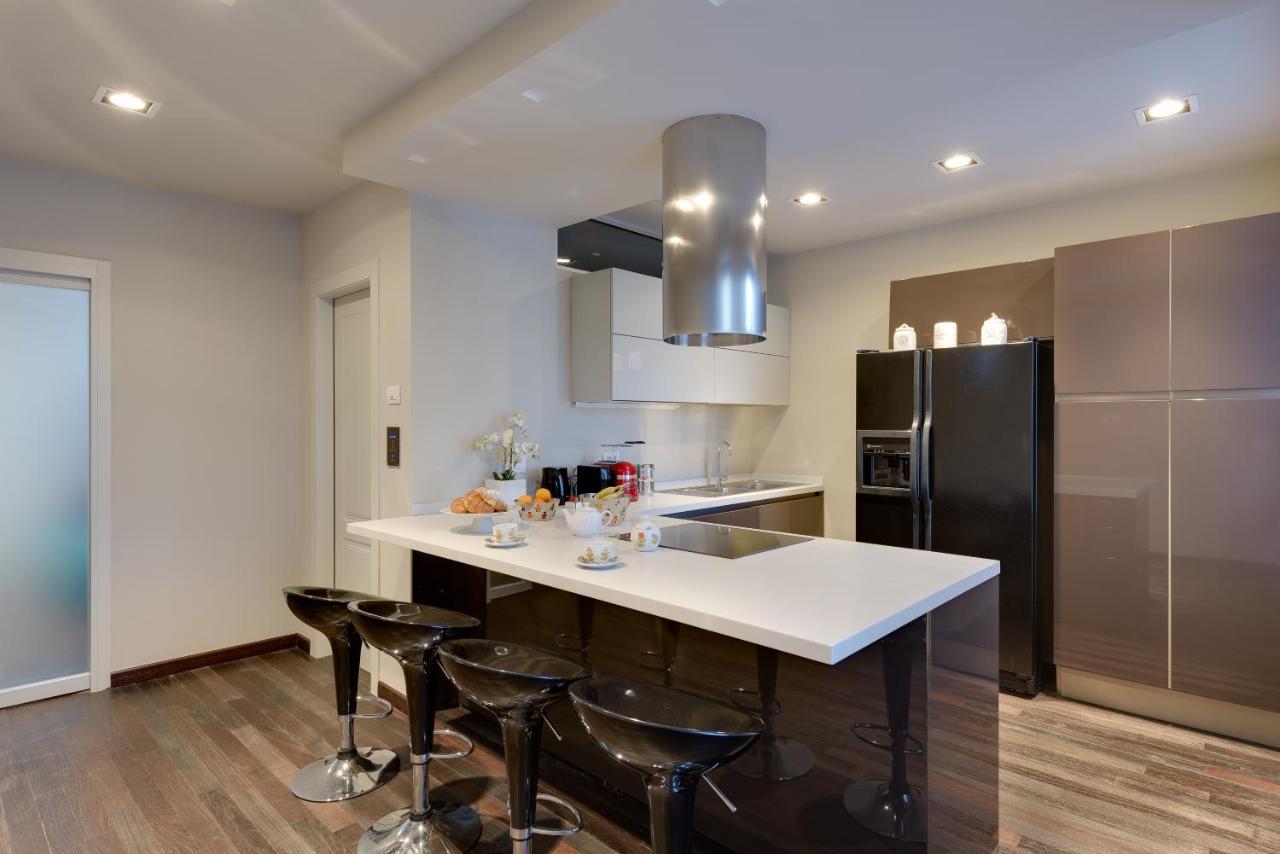 Palazzo Duomo Suites In Udine Center ภายนอก รูปภาพ